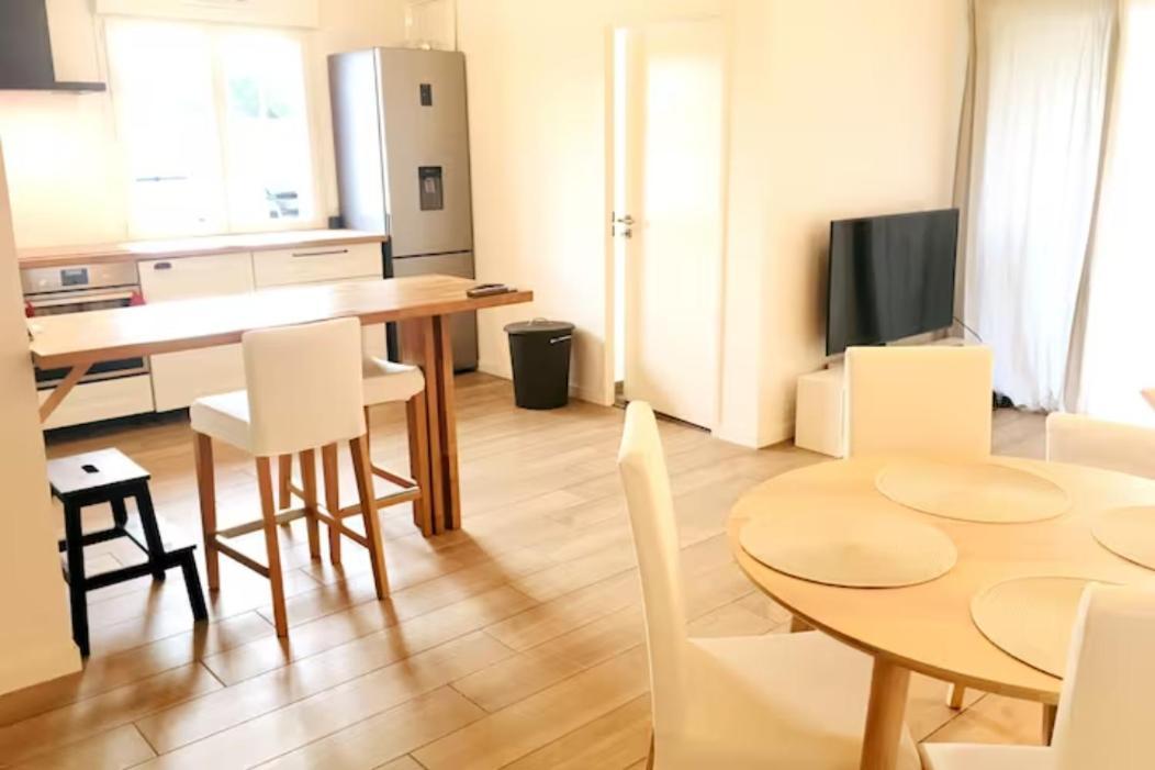 Les Jardins De L'Ocean Bed & Breakfast ลาแบ็นน์ ภายนอก รูปภาพ